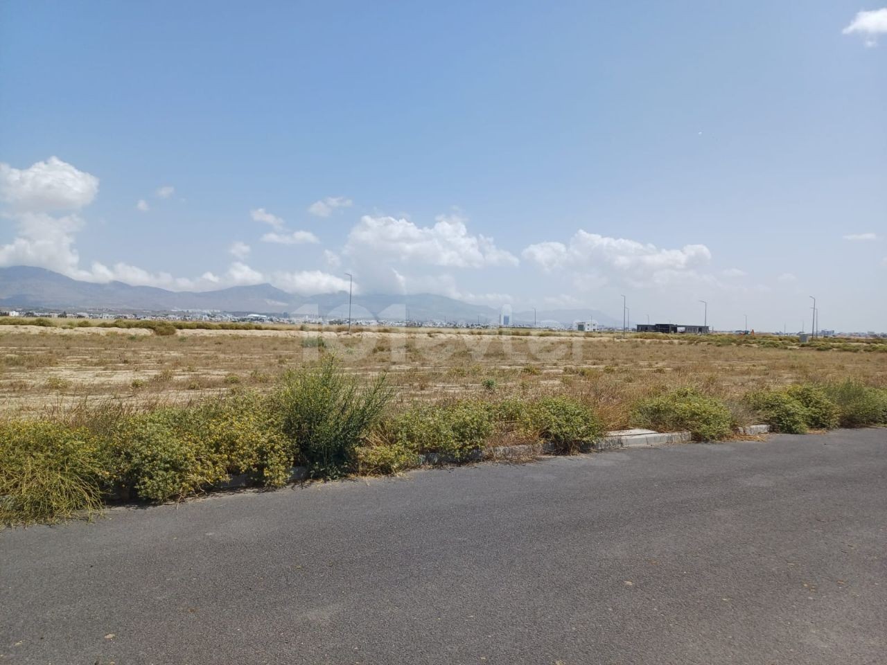 LAND FOR SALE IN NICOSIA YENİKENT REGION SUITABLE FOR DETACHED HOUSE CONSTRUCTION