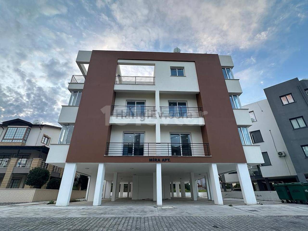 NEW NEW LUXURY FURNISHED FLATS FOR SALE IN GÖNYELİ AREA