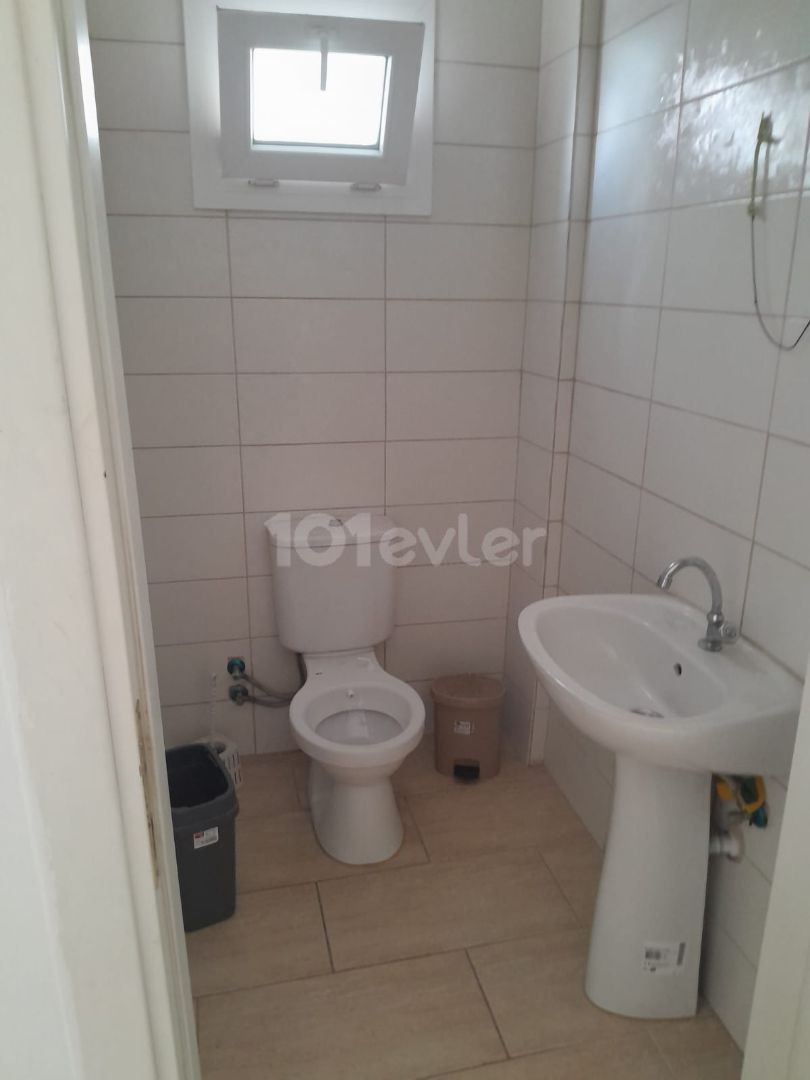 Lefkoşa Ortaköy Bölgesinde Aylık Ödemeli Kiralık Ofice