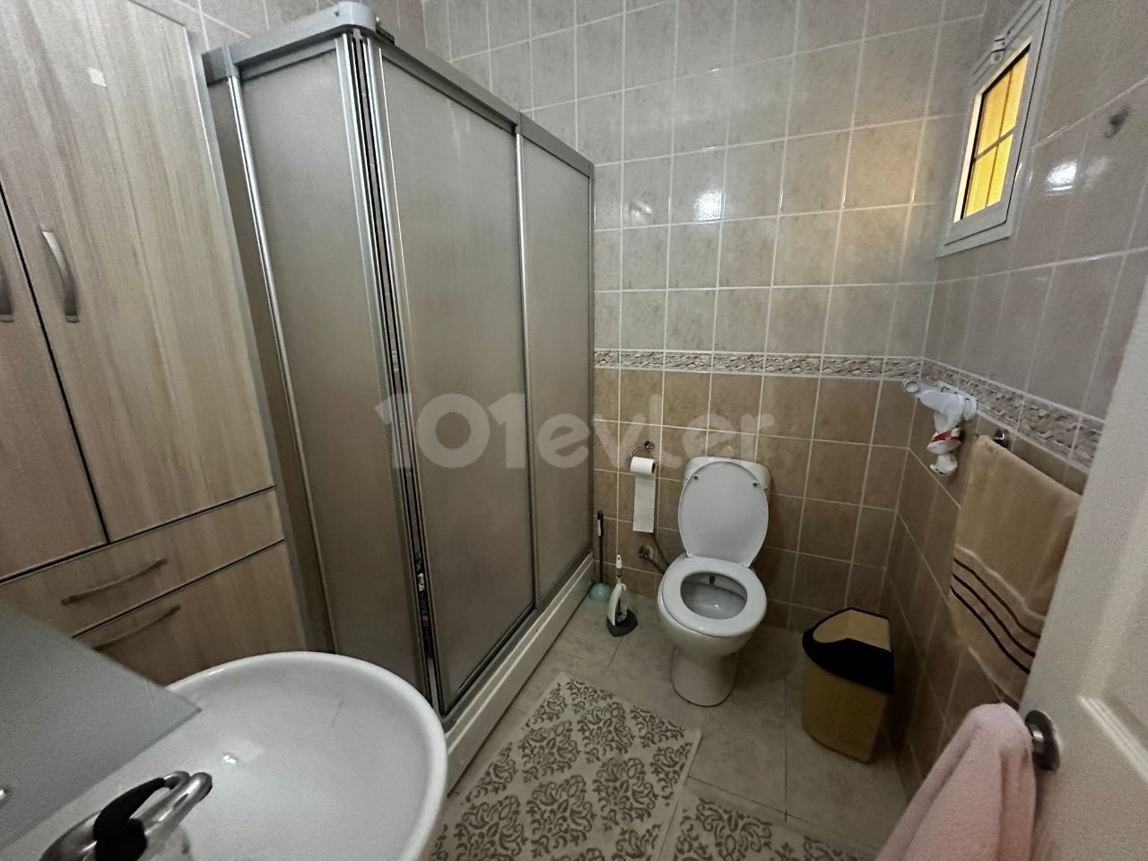 3+1 FLAT FOR RENT IN A SITE WITH POOL IN KYRENIA CENTER