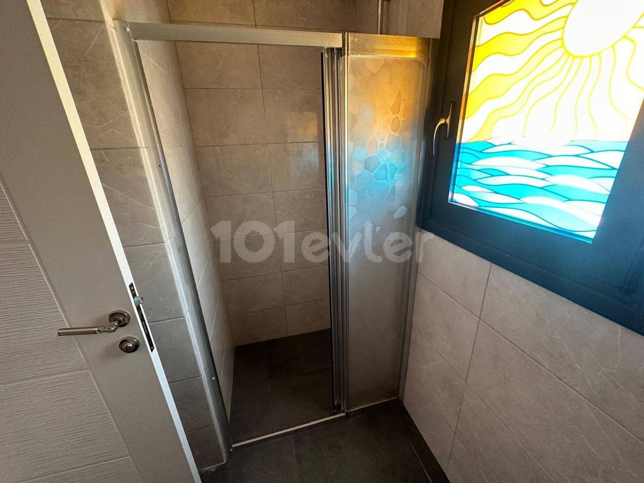 FLAT FOR RENT ON THE STREET WITH MONTHLY PAYMENT IN METEHAN AREA