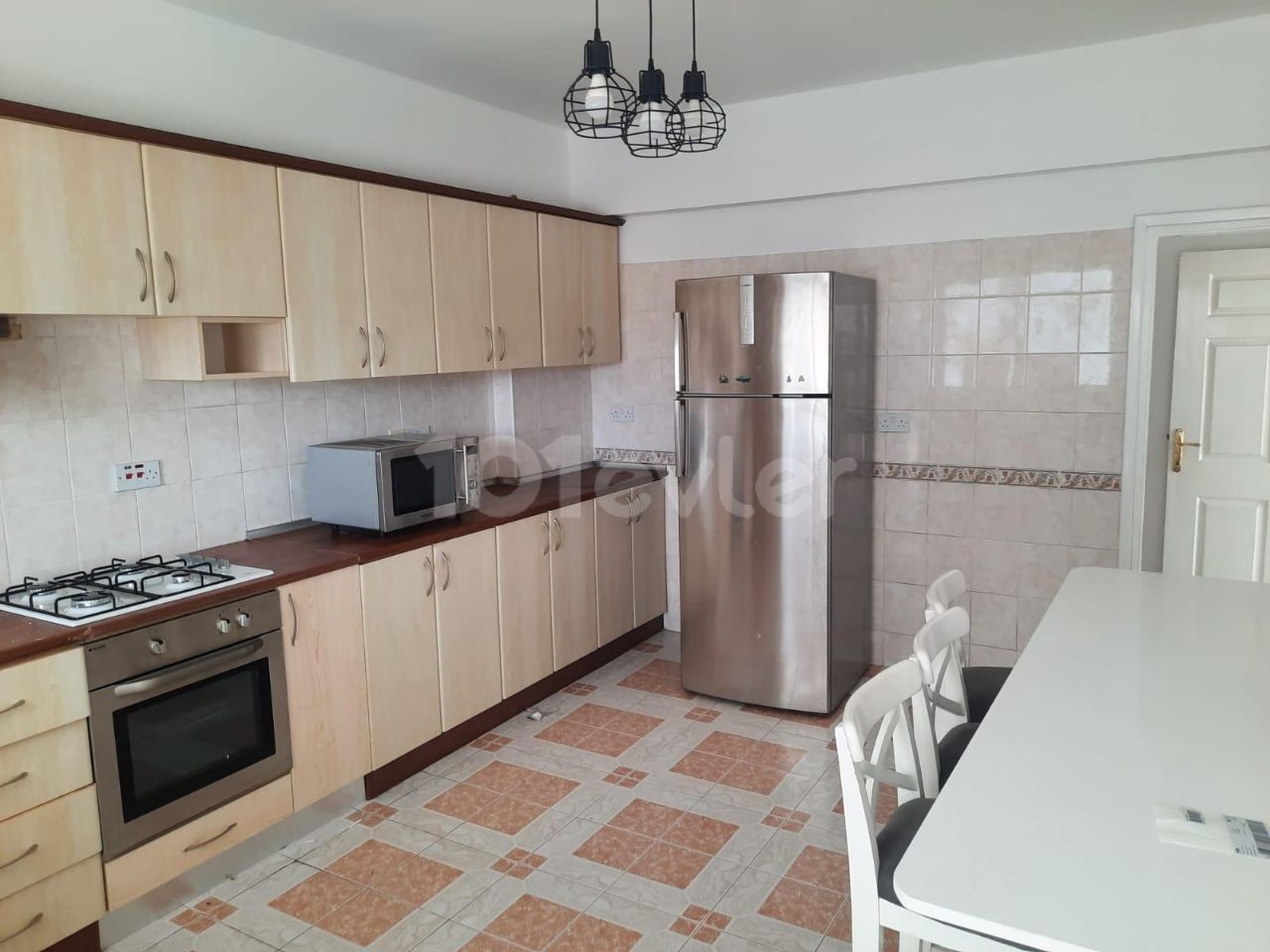 FLAT FOR RENT IN A CENTRAL LOCATION IN MARMARA REGION
