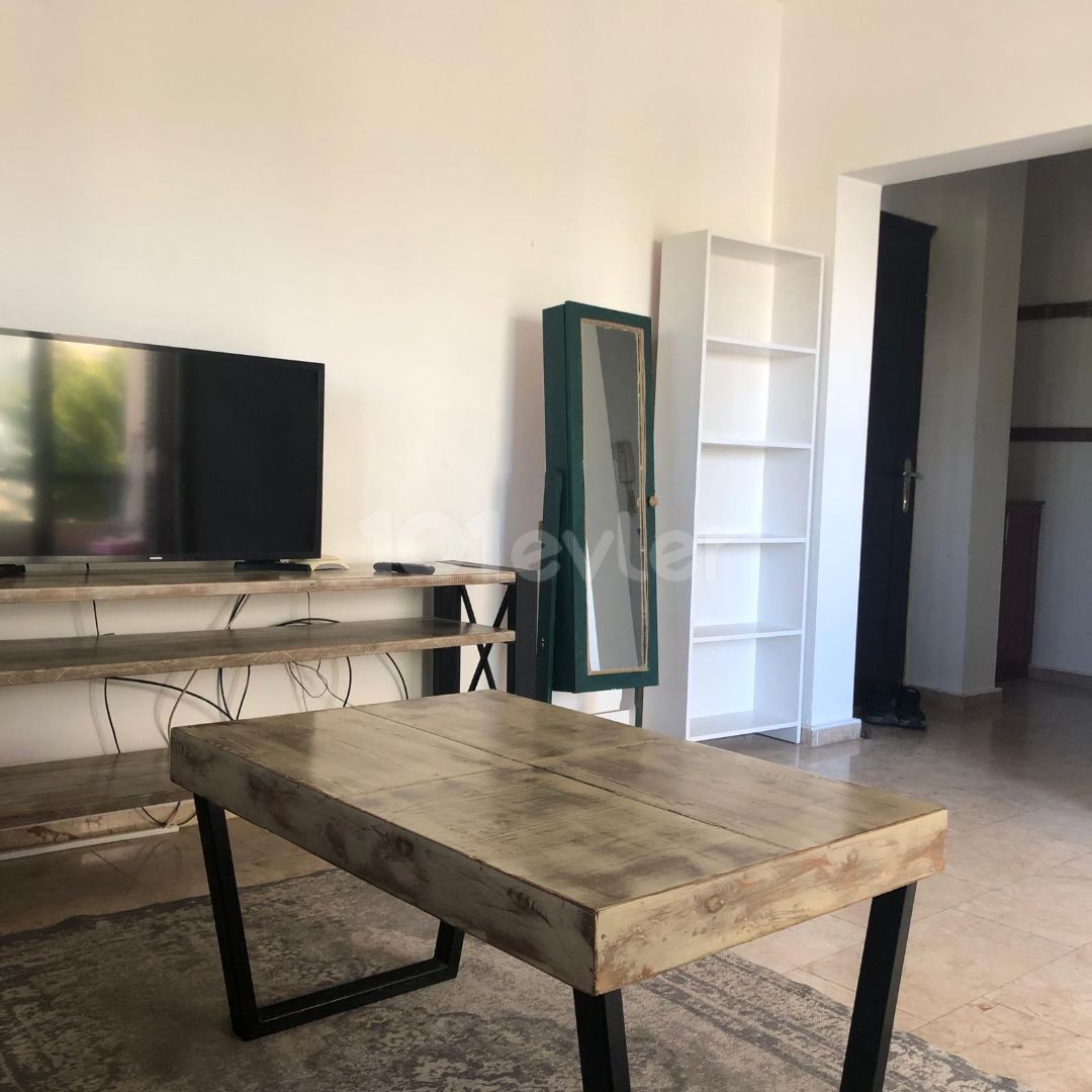 3-ZIMMER-WOHNUNG ZU VERMIETEN IN DER REGION NICOSIA MARMARA