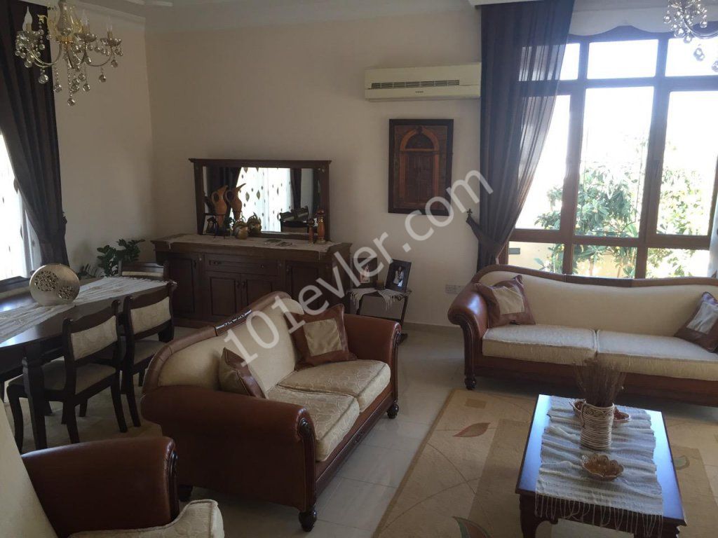 DETACHED HOUSE FOR SALE WITH 1 HALL WITH 4 BEDROOMS IN THE KERMIYA DISTRICT OF NICOSIA FOR STG 195,000 ** 