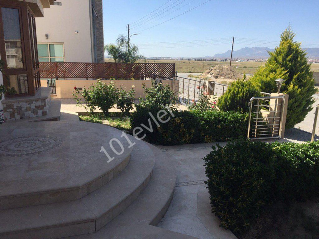 DETACHED HOUSE FOR SALE WITH 1 HALL WITH 4 BEDROOMS IN THE KERMIYA DISTRICT OF NICOSIA FOR STG 195,000 ** 