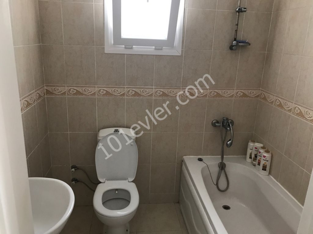 GİRNE BOĞAZ’DA 3+1 130 m2 TÜRK MALI 57,500 STG SATILIK DAİRE