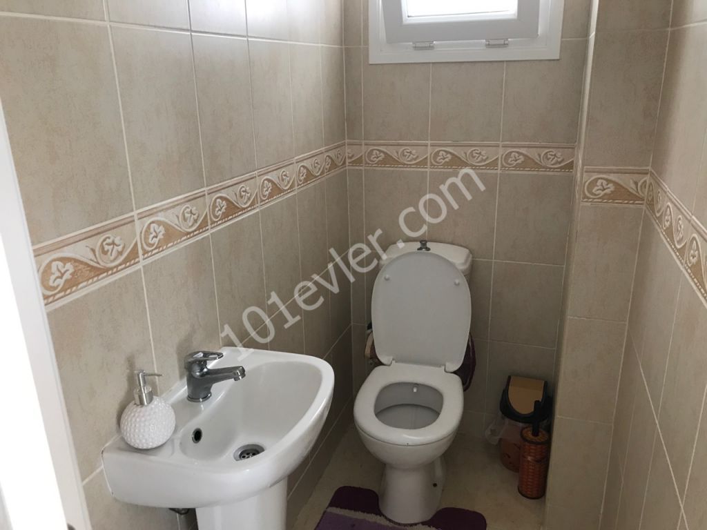 GİRNE BOĞAZ’DA 3+1 130 m2 TÜRK MALI 57,500 STG SATILIK DAİRE