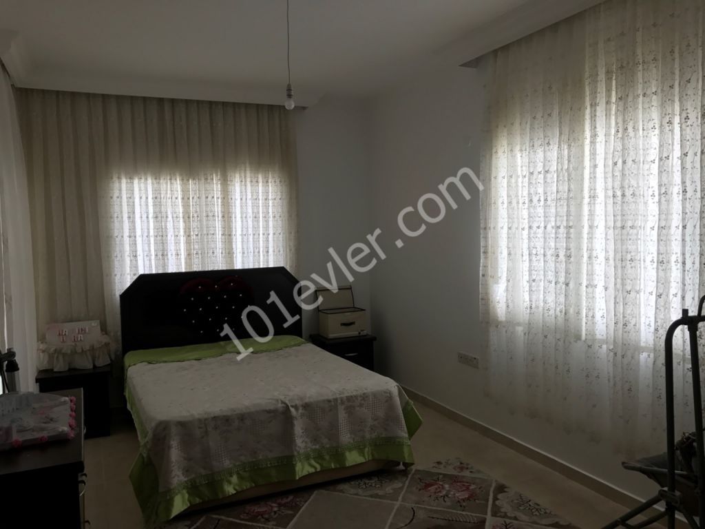 GİRNE BOĞAZ’DA 3+1 130 m2 TÜRK MALI 57,500 STG SATILIK DAİRE