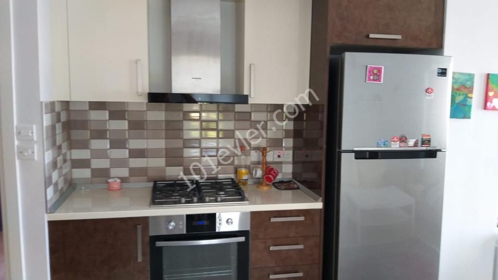 Çok Güzel sakin sitede 2+1 daire, eşyalı, havuzlu sitede