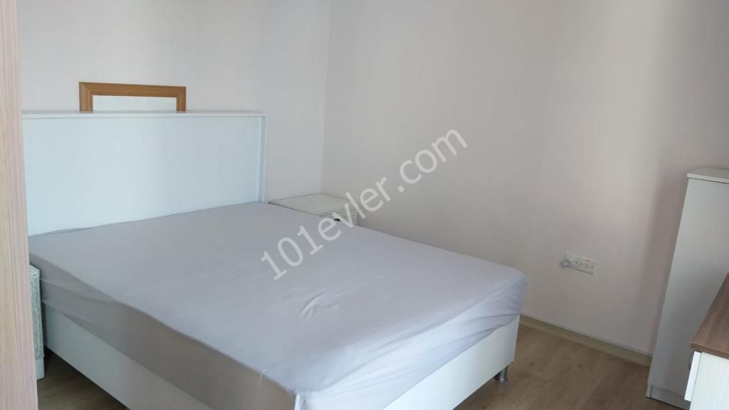 Çok Güzel sakin sitede 2+1 daire, eşyalı, havuzlu sitede