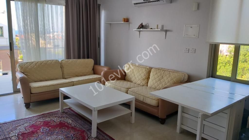 Çok Güzel sakin sitede 2+1 daire, eşyalı, havuzlu sitede