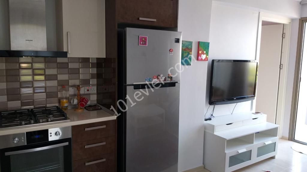 Çok Güzel sakin sitede 2+1 daire, eşyalı, havuzlu sitede