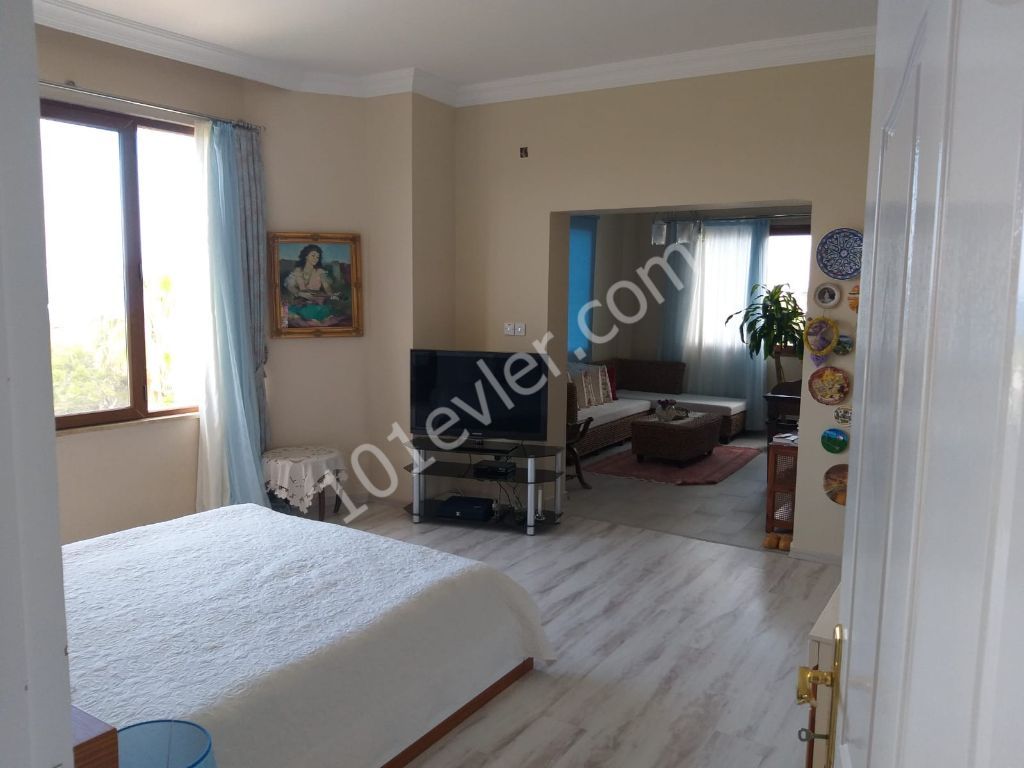 4 bedroom for sale in Çatalköy, Kyrenia