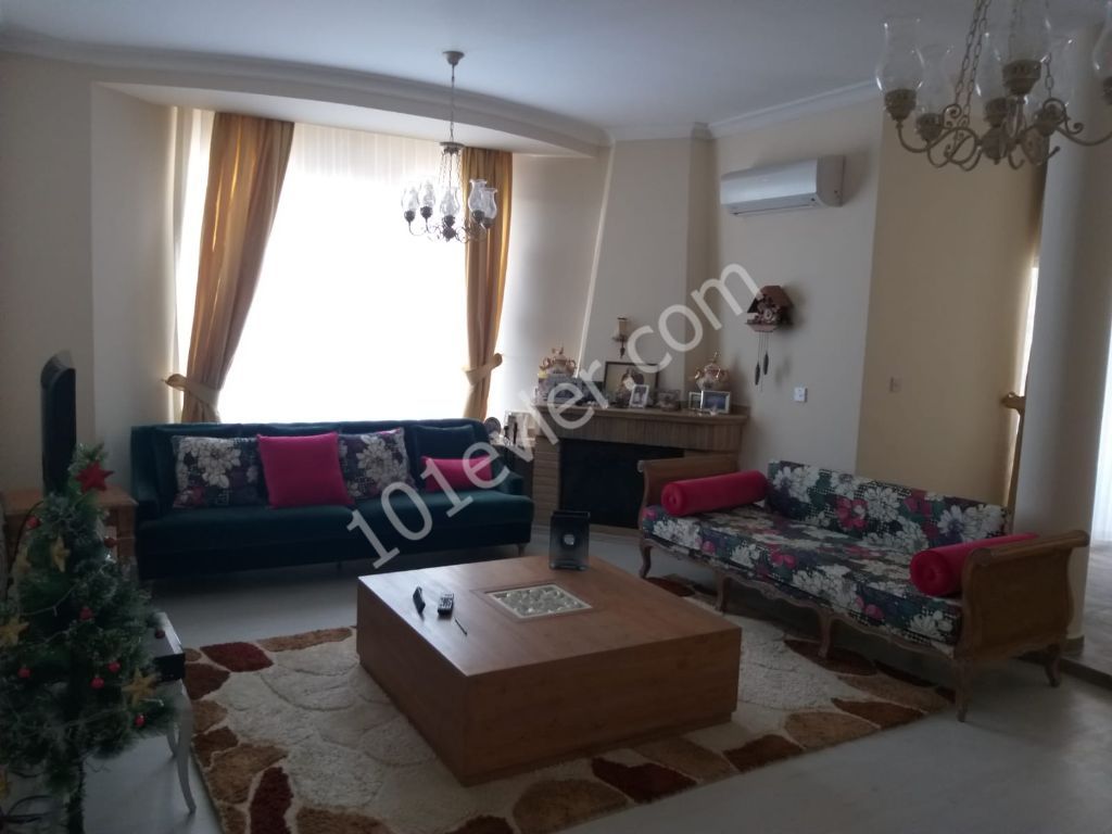 4 bedroom for sale in Çatalköy, Kyrenia