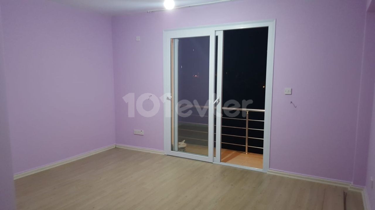 Girne, Zeytinlik Bölgesinde Satılık 1+1 Apartman Dairesi