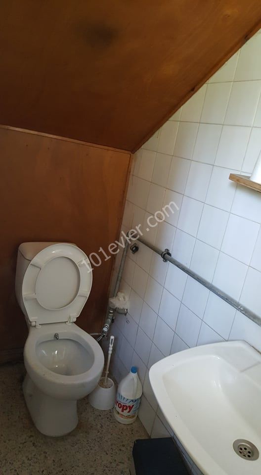 Lefkoşa Mahkemelere Yakın Kiralık Ofis