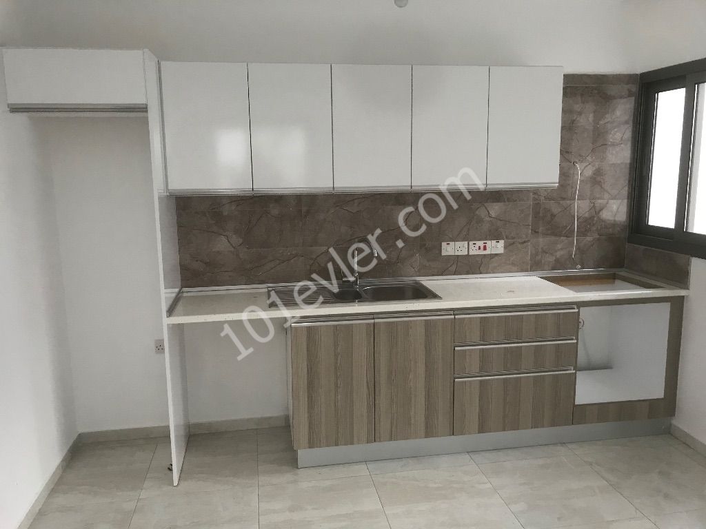 Flat To Rent in Girne Merkez, Kyrenia