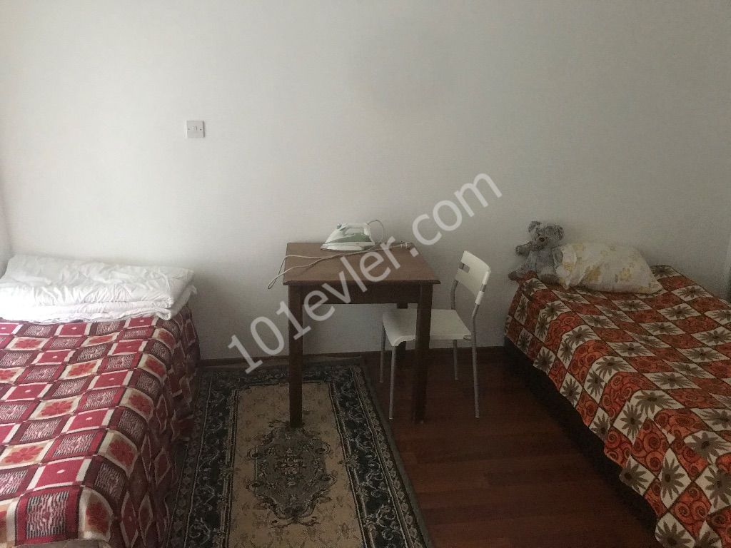 Akpınar arkası kiralık 2 odalı daire 2500 tl 1 dep