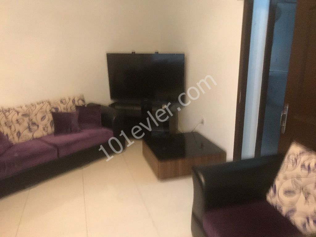 Flat To Rent in Alsancak, Kyrenia