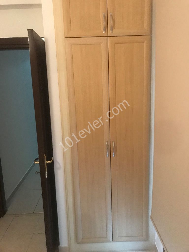 Flat To Rent in Alsancak, Kyrenia