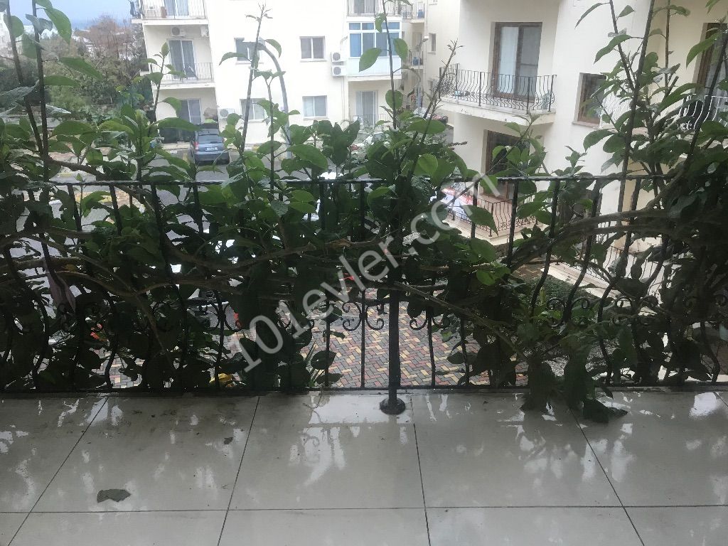 Flat To Rent in Alsancak, Kyrenia