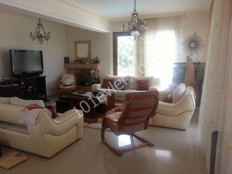 Villa For Sale in Çatalköy, Kyrenia