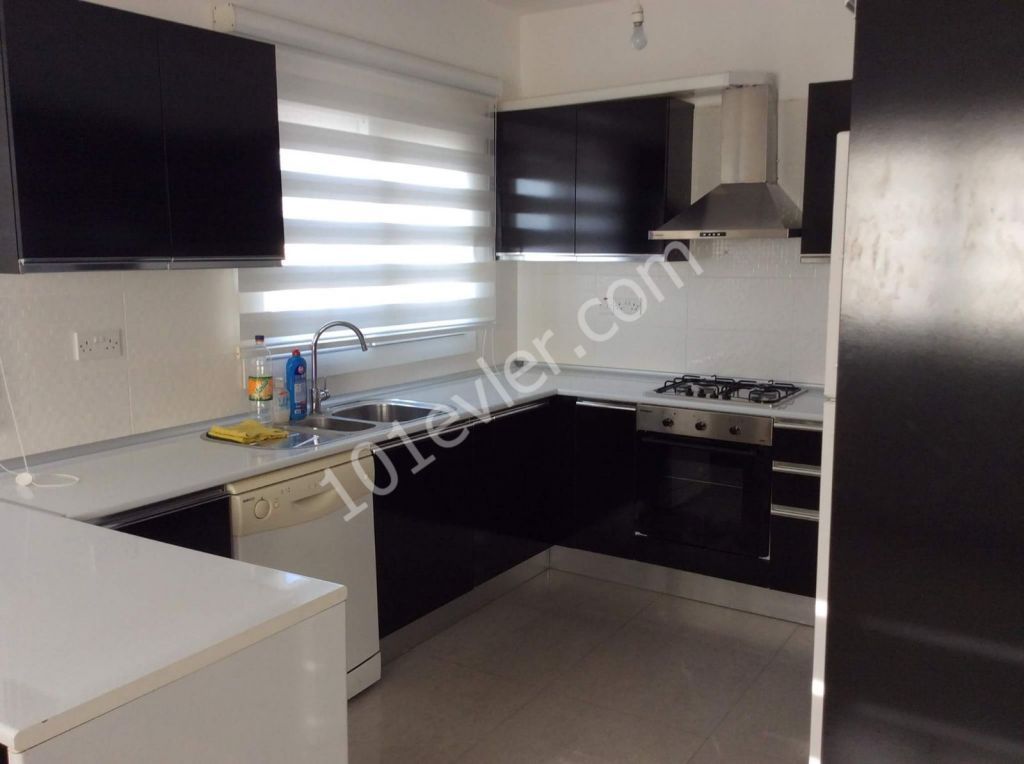 Flat For Sale in Küçük Kaymaklı, Nicosia