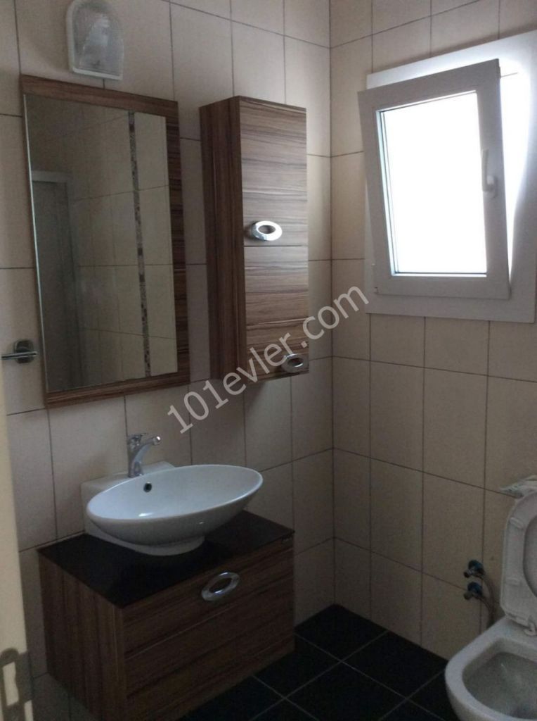 Flat For Sale in Küçük Kaymaklı, Nicosia