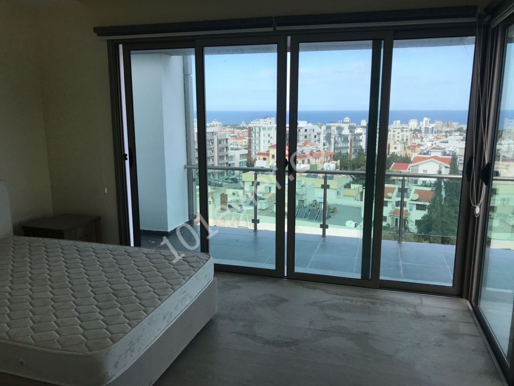 Penthouse Kaufen in Girne Merkez, Kyrenia