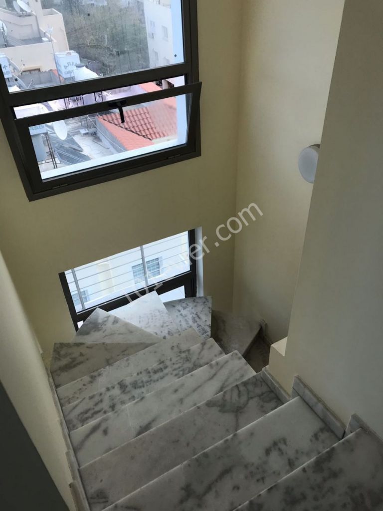 Penthouse For Sale in Girne Merkez, Kyrenia