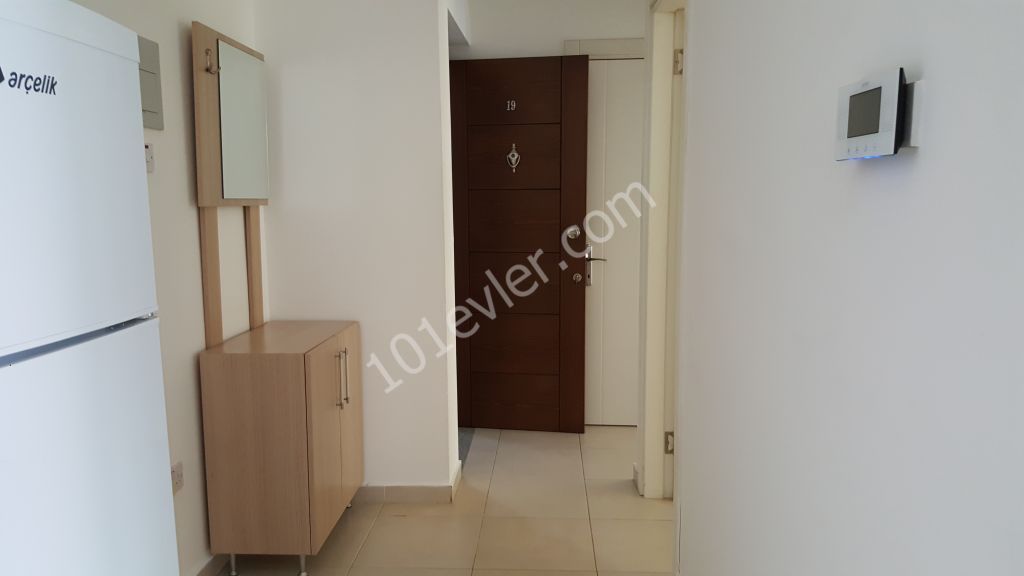 Girne Merkezde 2+1 Yeni Eşyalı Sıfır Kiralık Daire!!! Ana Caddeye ve Servis Güzergahına 2 dk. Yürüme Mesafesinde!!!!