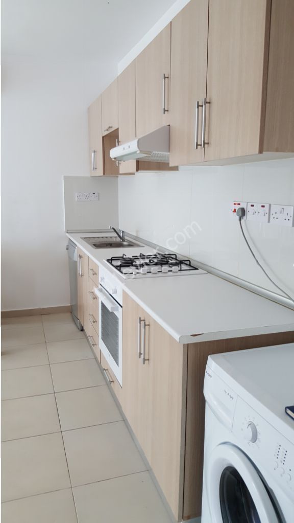 Girne Merkezde 2+1 Yeni Eşyalı Sıfır Kiralık Daire!!! Ana Caddeye ve Servis Güzergahına 2 dk. Yürüme Mesafesinde!!!!