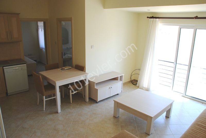 1+1 apartman, Bogazda, Havuzlu sitede. 