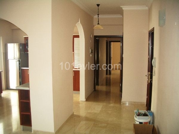 3 Bedroom British Title Apartment in Kyrenia.