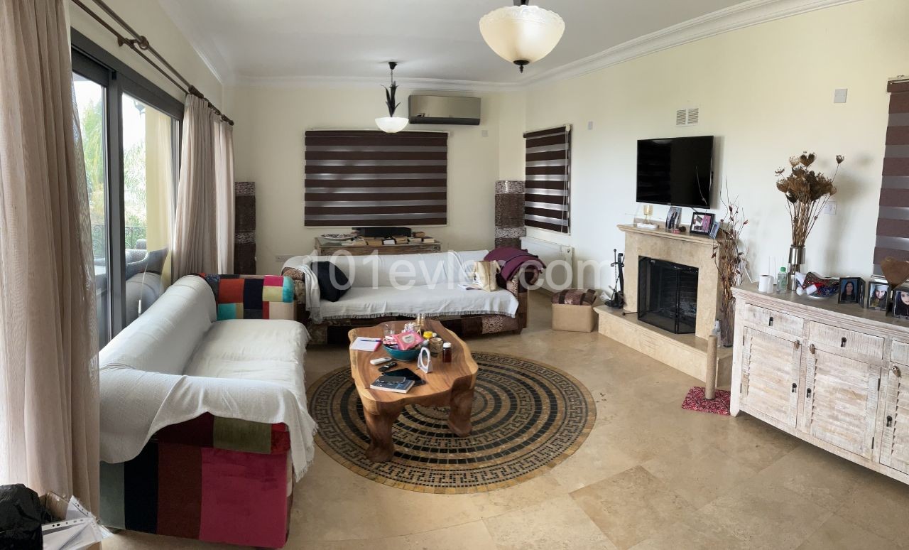 3 Bedroom Luxury Villa in Karmi