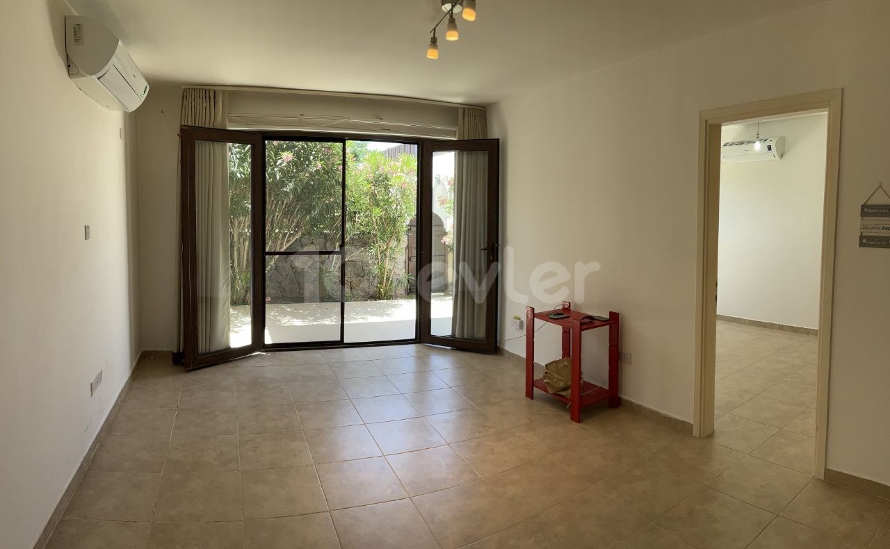 2 Bedroom Turkish Tile Apartment in Ozankoy