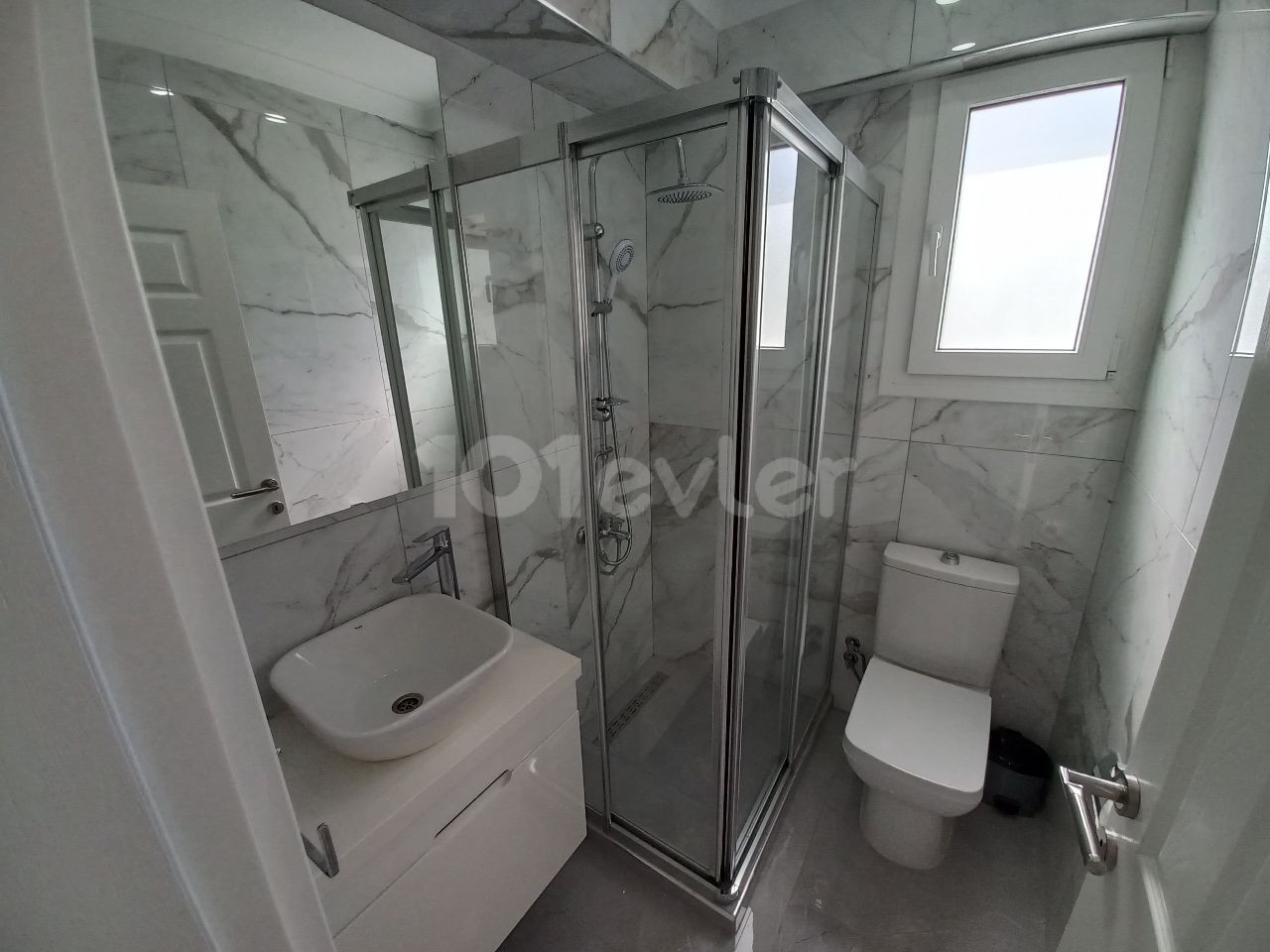 Fabulous 3 Bedroom Apartment In Arapkoy!