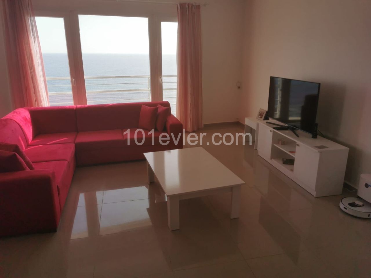 Flat for Rent in a Complex in Famagusta Gülseren Region ** 