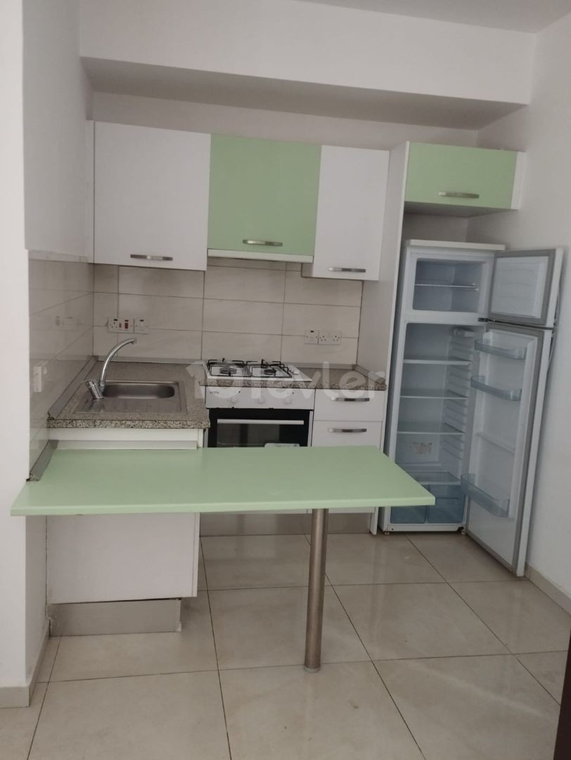 SALAMİS CADDESİNDE KİRALIK 3+1 YILLIK ÖDEMELİ $7000