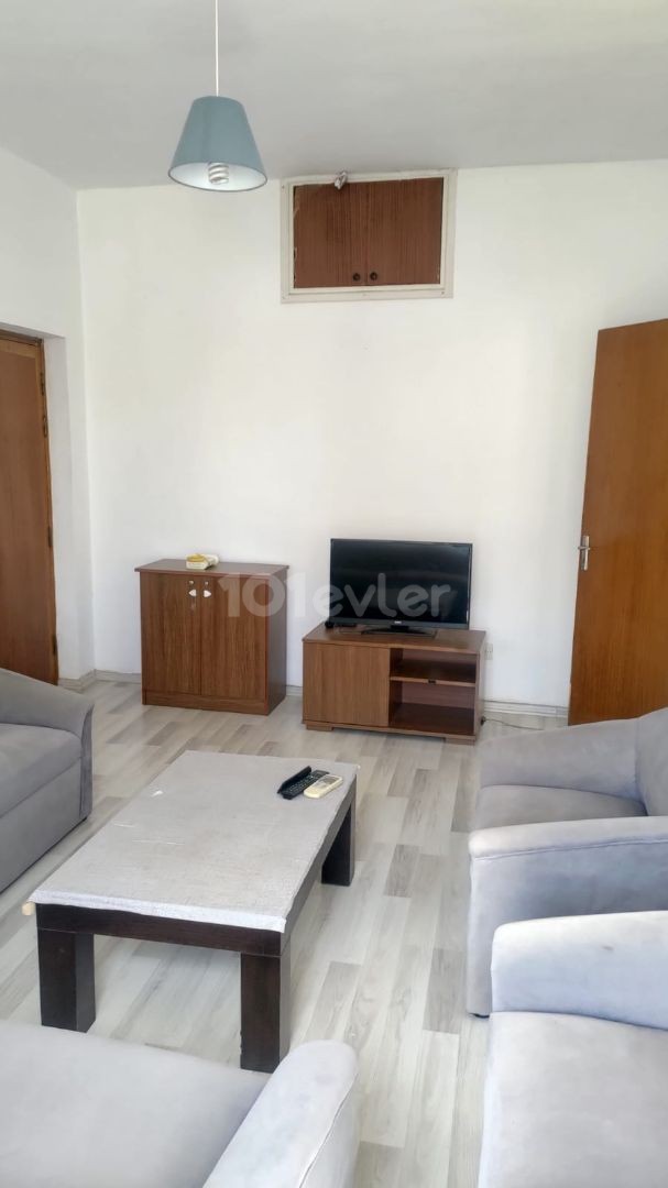 13.500 TL 2+1 FLAT FOR RENT IN GÜLSEREN