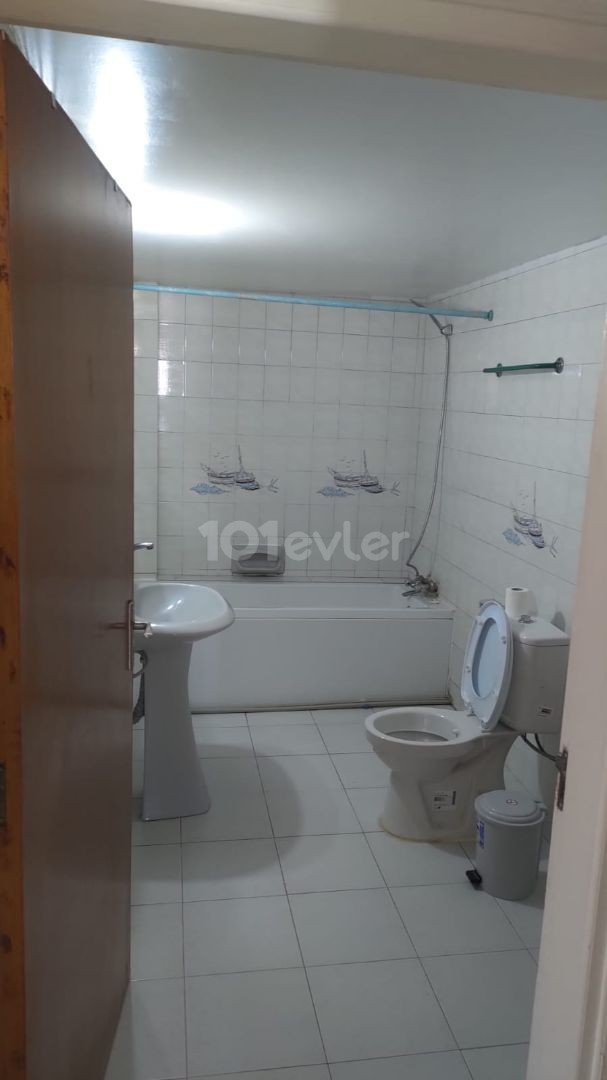 13.500 TL 2+1 FLAT FOR RENT IN GÜLSEREN