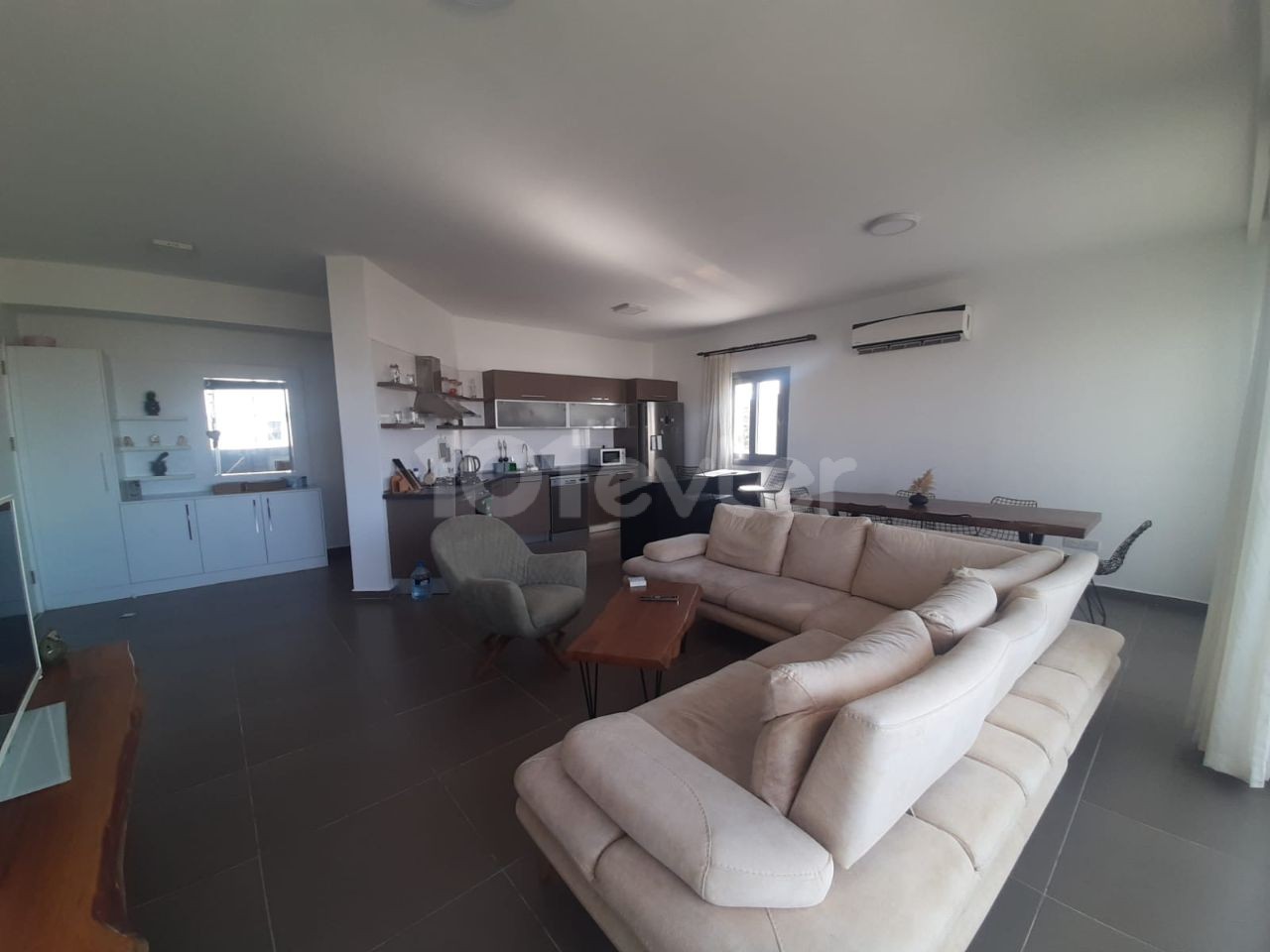 SPACIOUS CLEAN 2+1 FLAT FOR RENT WITH LARGE TERRACE AND BARBEQUE IN TUZLA