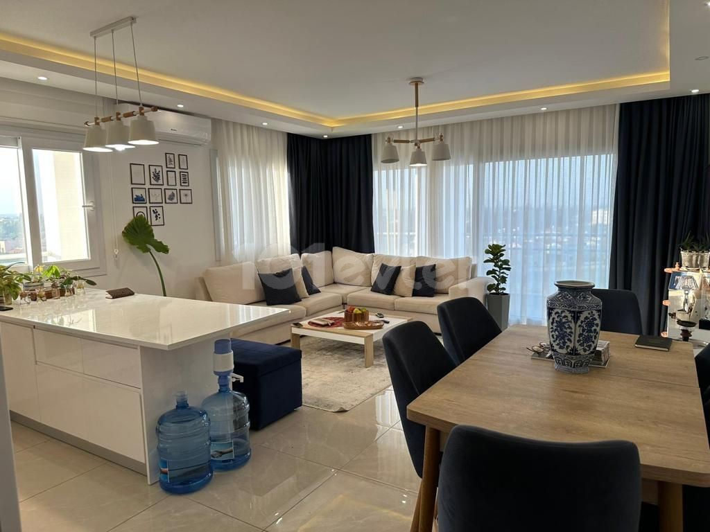 2+1 PENTHOUSE TEMİZ VE ÇOK GENİŞ 1 AY SONRA MÜSAİT 