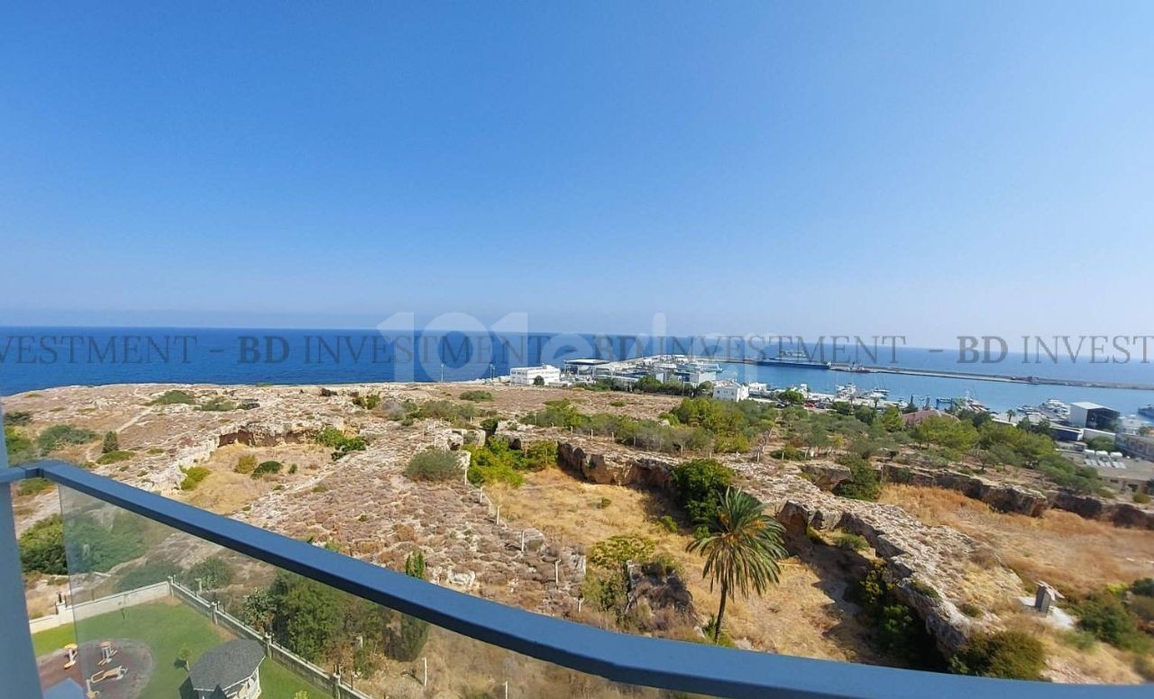 Luxury Spacious Apartment by the Seafront