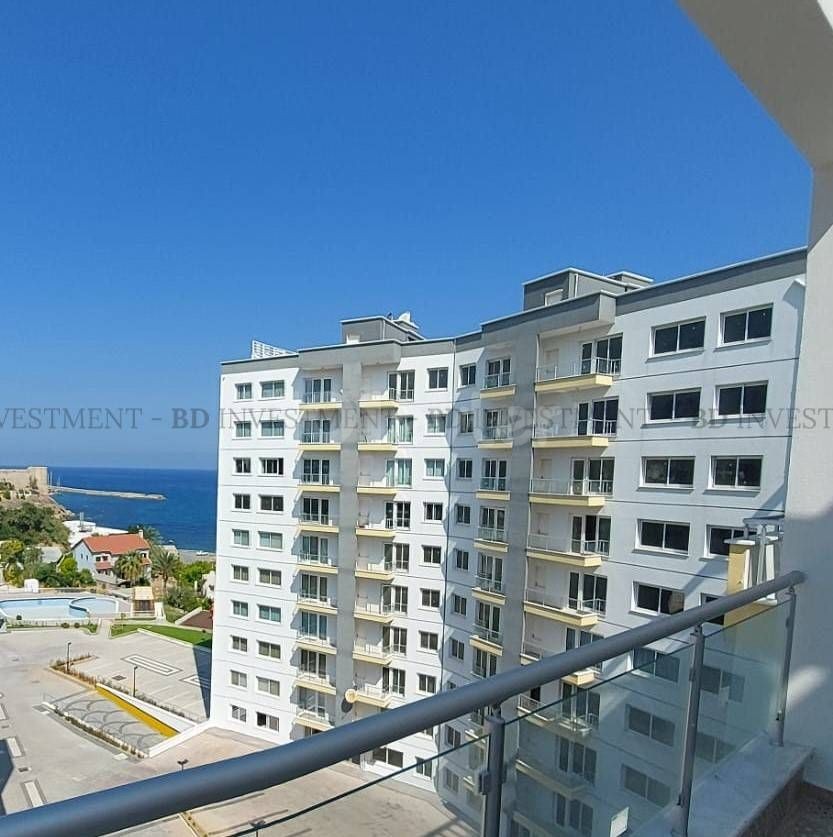 Luxury Spacious Apartment by the Seafront