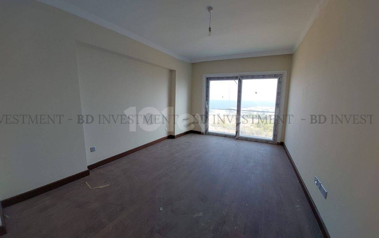 Luxury Spacious Apartment by the Seafront