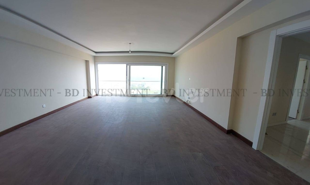 Luxury Spacious Apartment by the Seafront