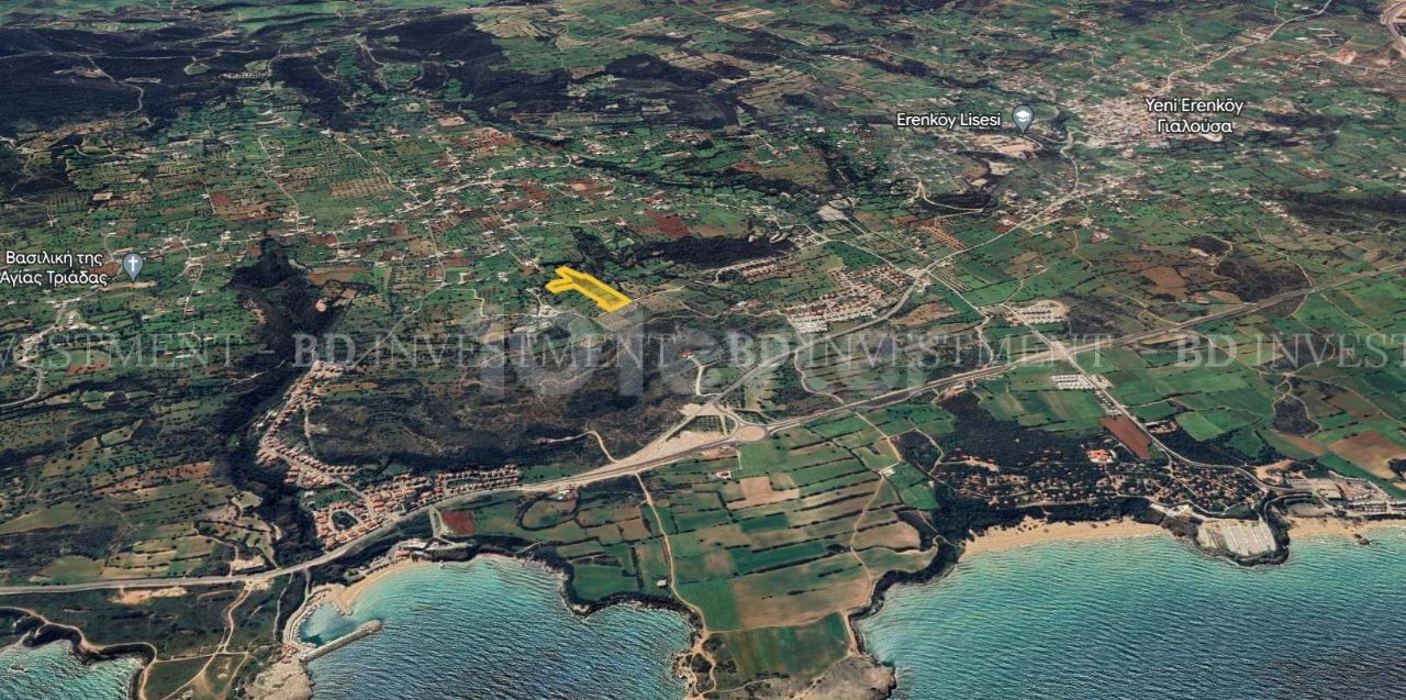 LAND IN SİPAHİ 450 METERS FROM THE HIGHWAY WITH SEA VIEW