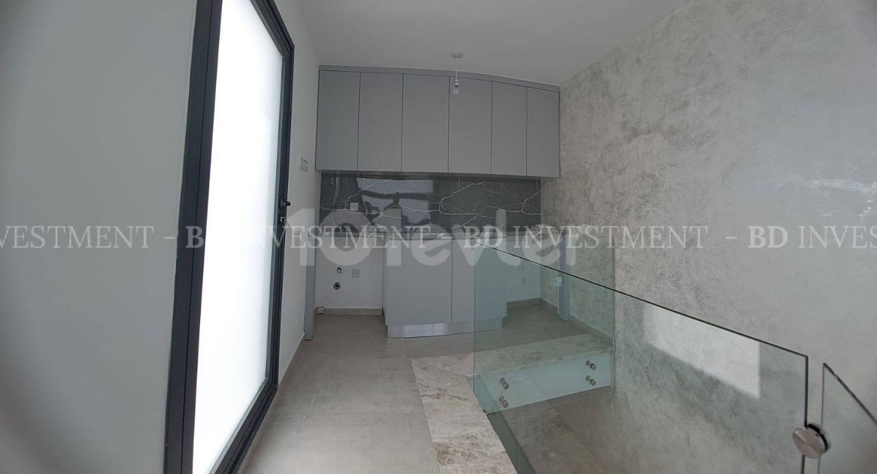 Fully Detached 4+1 Luxury Villa in Kermiya