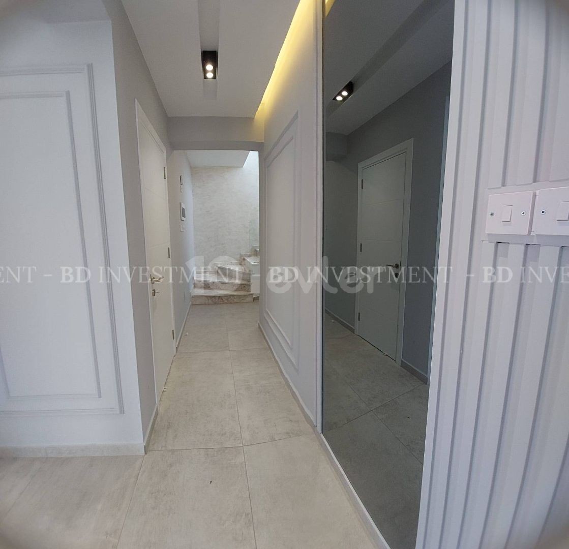 Fully Detached 4+1 Luxury Villa in Kermiya